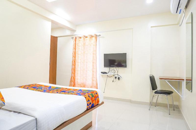 Fabhotel Majestic Luxurious image