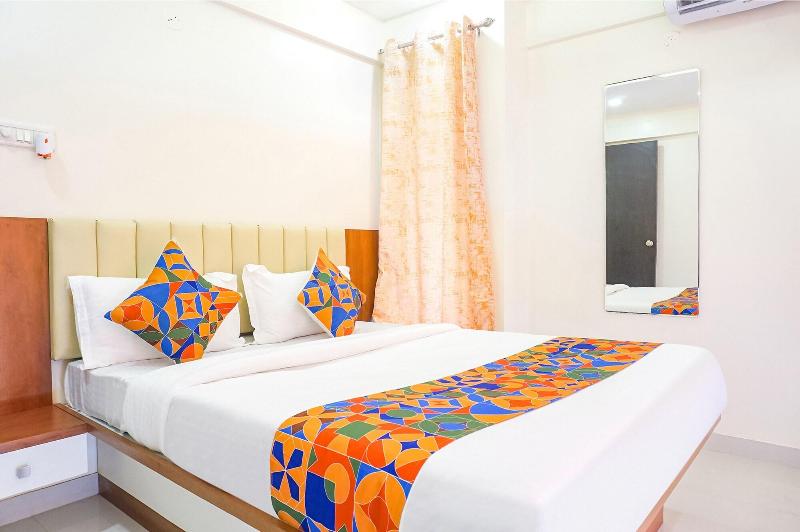 Fabhotel Majestic Luxurious image