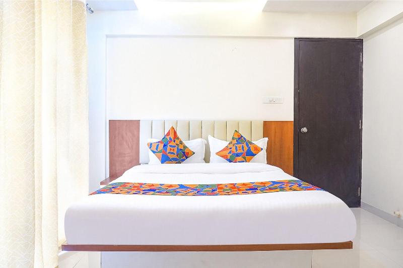 Fabhotel Majestic Luxurious image