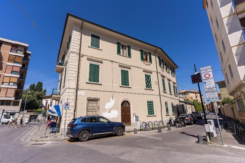 Aweshome Luxury Apartment image