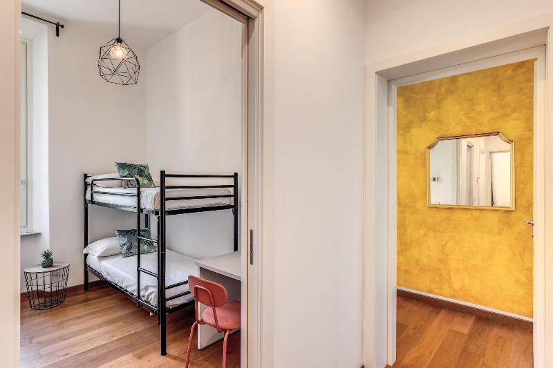 Aweshome Luxury Apartment image