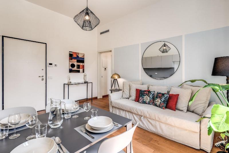 Aweshome Luxury Apartment image