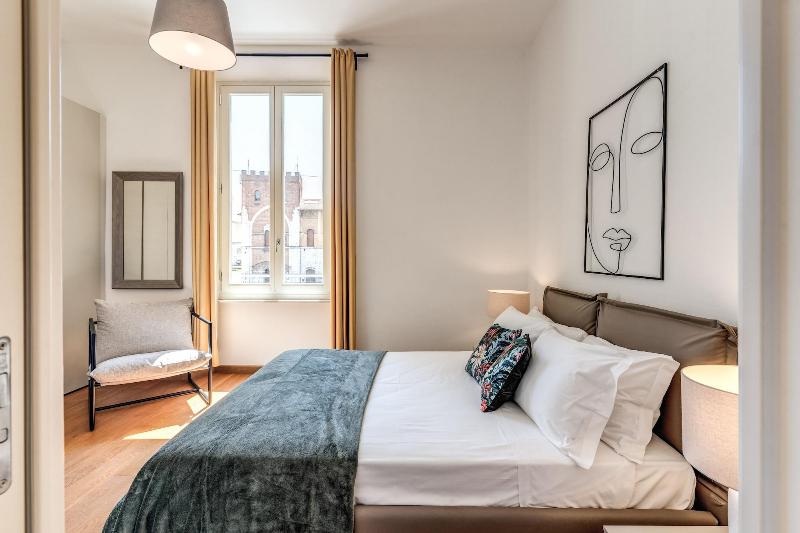 Aweshome Luxury Apartment image