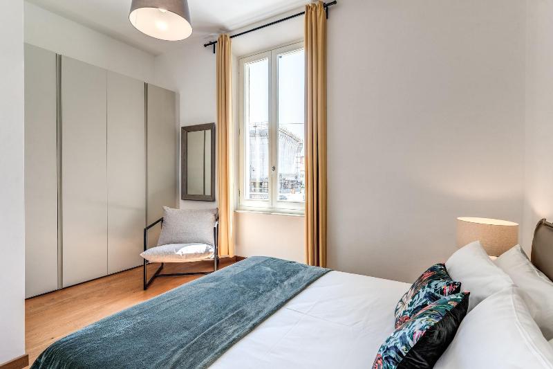 Aweshome Luxury Apartment image