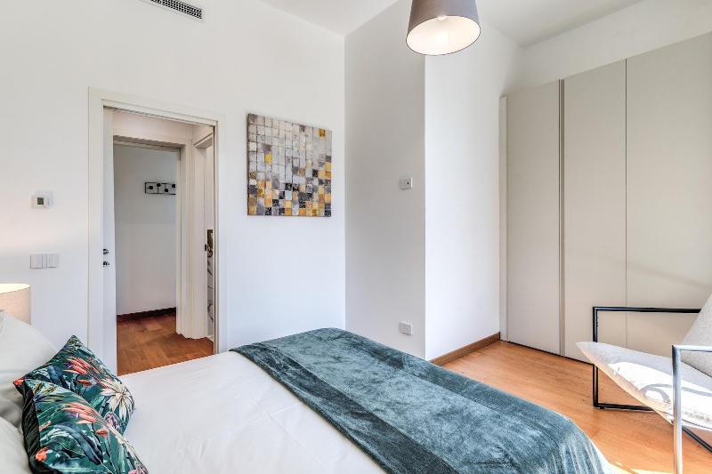 Aweshome Luxury Apartment image