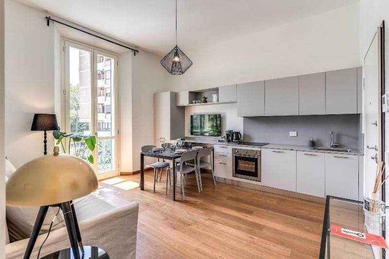 Aweshome Luxury Apartment image