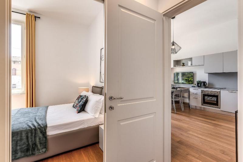 Aweshome Luxury Apartment image