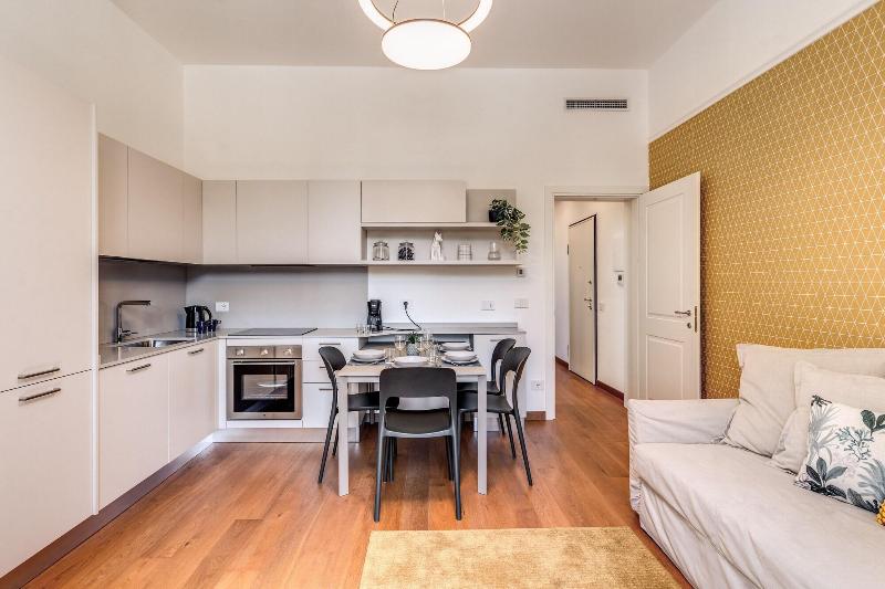 Aweshome Luxury Apartment image