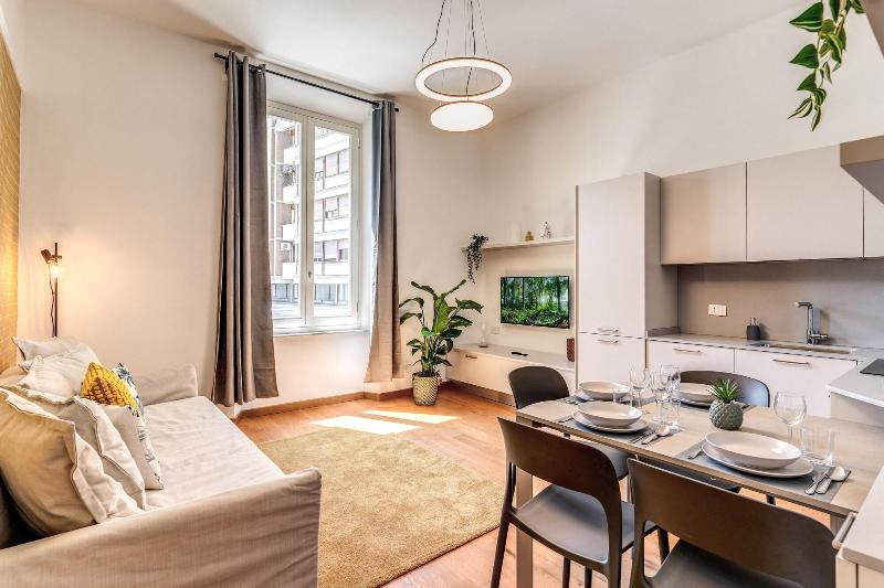 Aweshome Luxury Apartment image