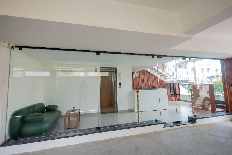 Hotel Vardha Inn