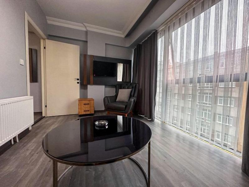 Liza Suit Hotel image