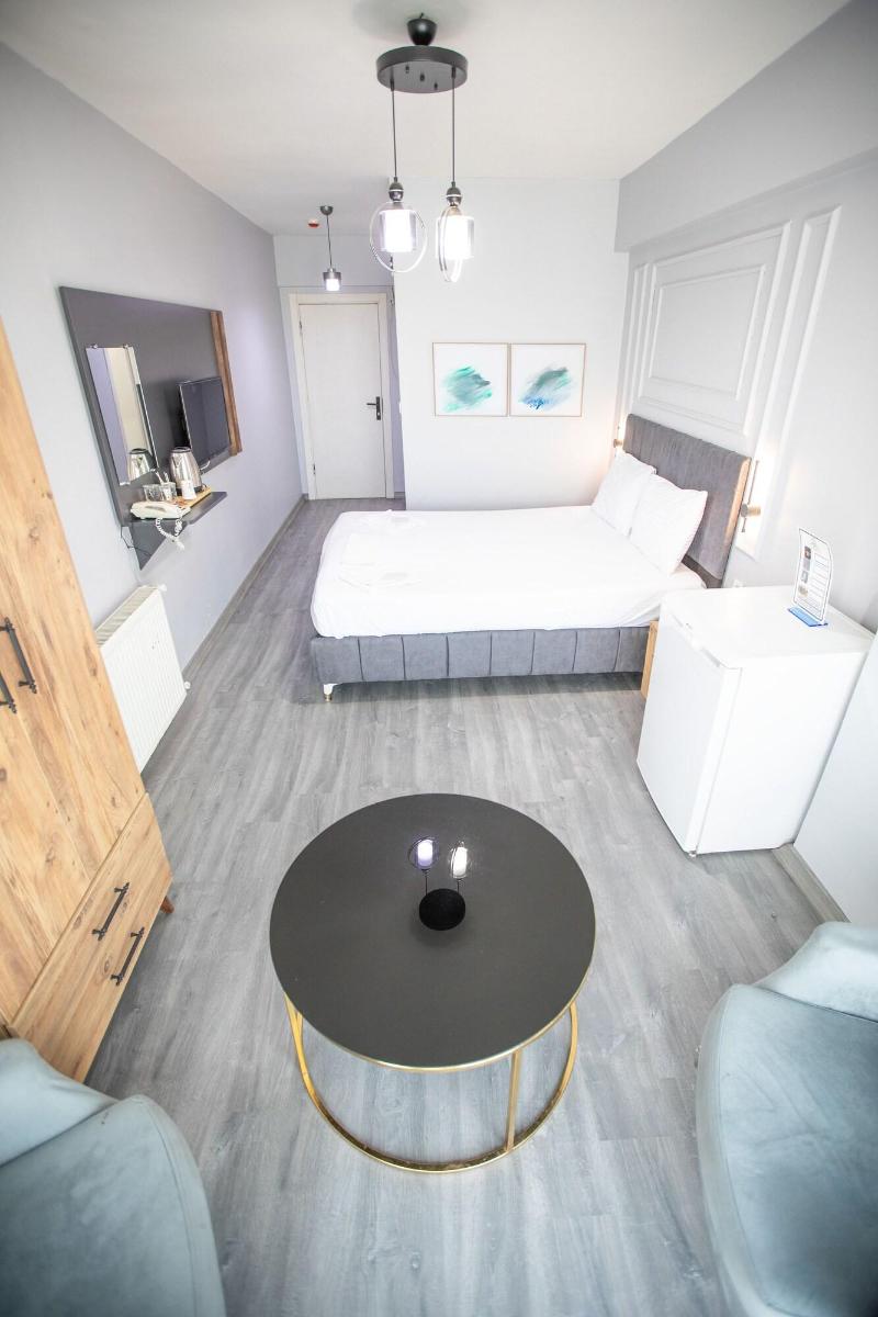 Liza Suit Hotel image