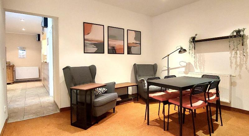 Airport Messe Hotel image
