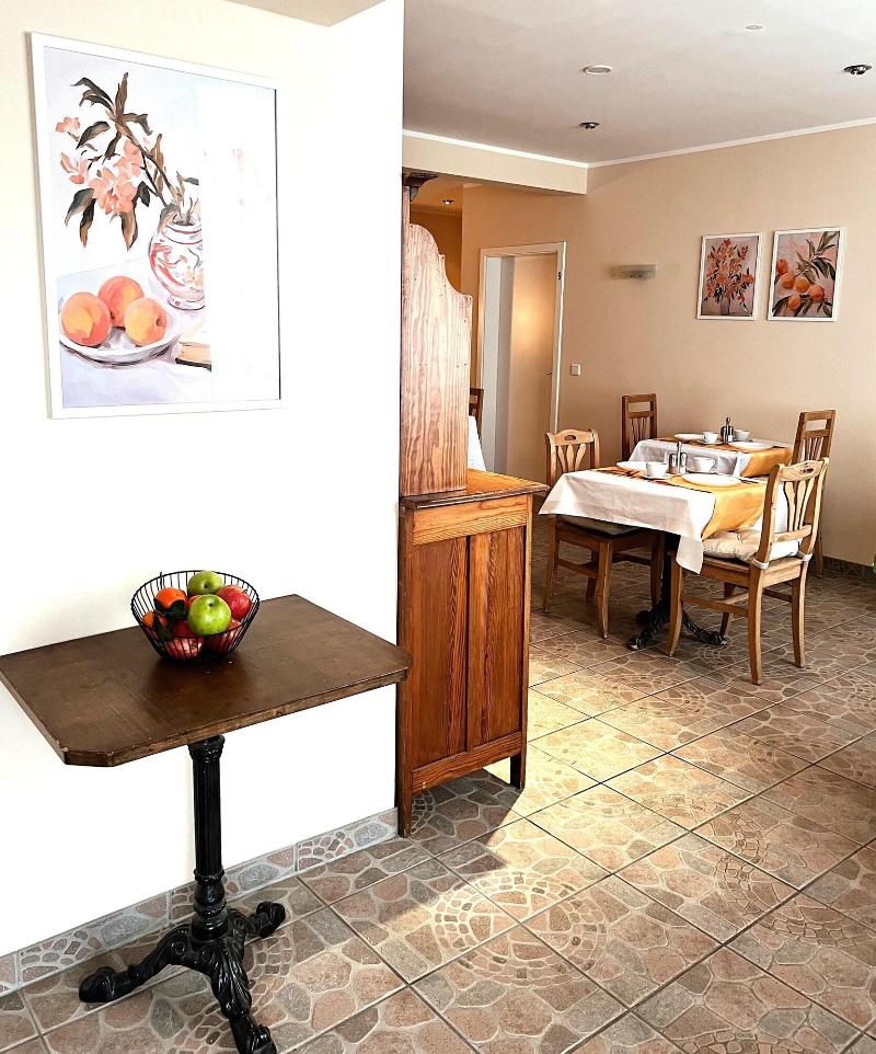 Airport Messe Hotel image