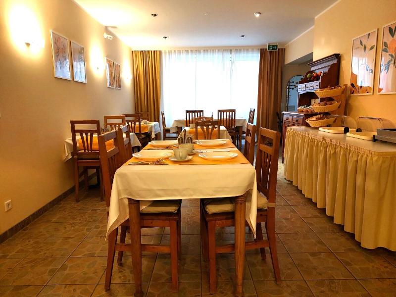 Airport Messe Hotel image