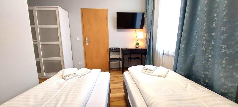 Airport Messe Hotel image