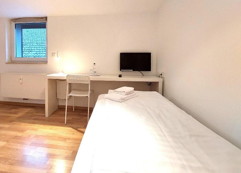 Airport Messe Hotel image