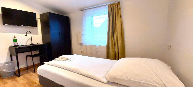 Airport Messe Hotel image