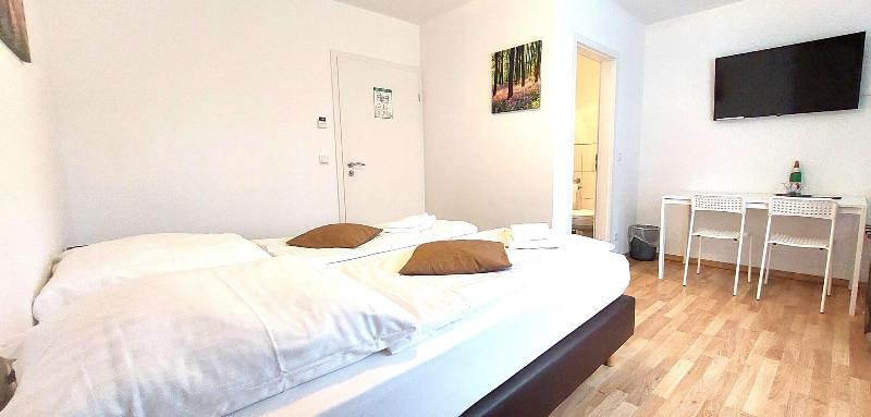 Airport Messe Hotel image