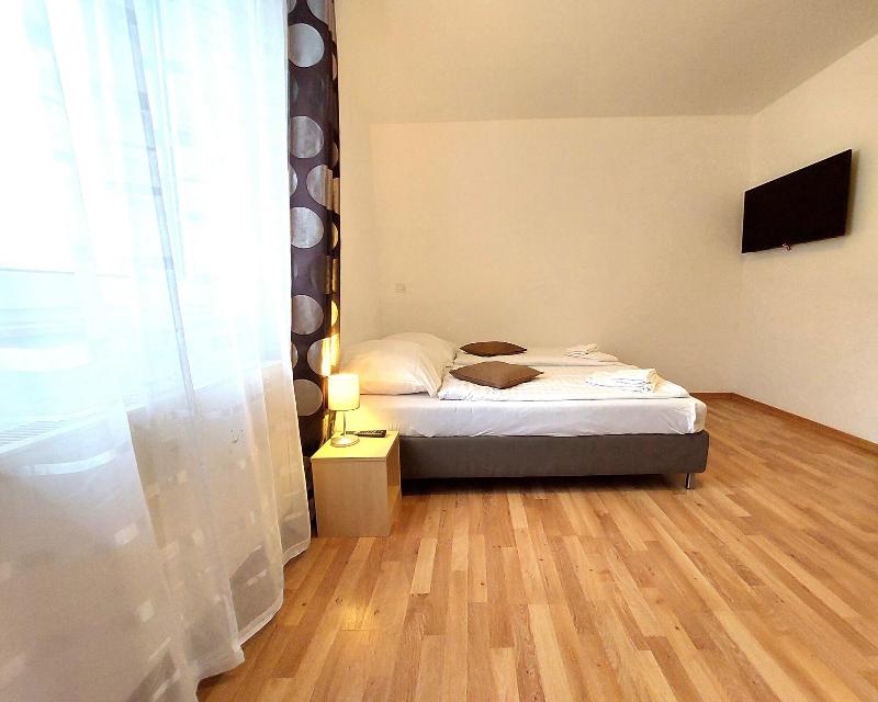 Airport Messe Hotel image