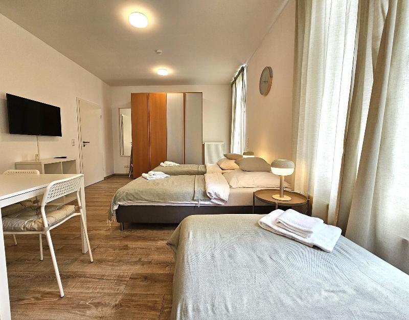 Airport Messe Hotel image