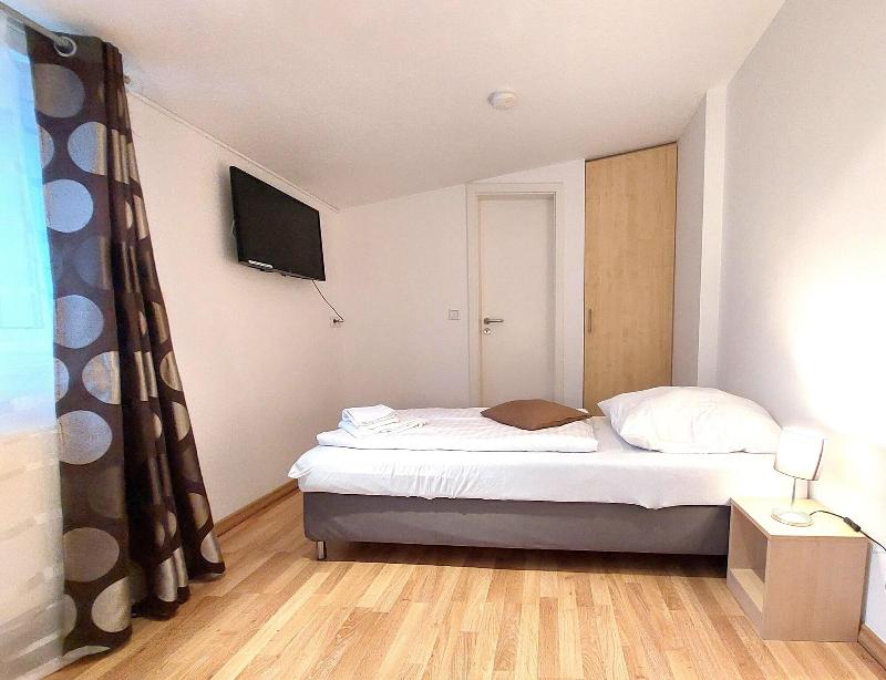 Airport Messe Hotel image