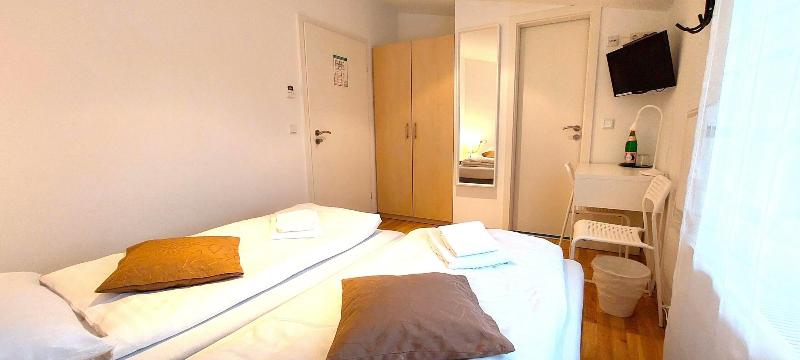 Airport Messe Hotel image