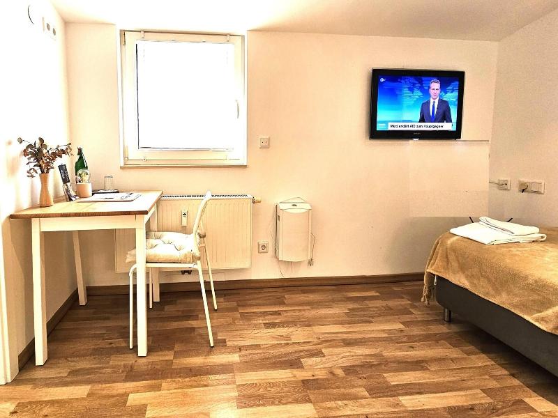 Airport Messe Hotel image