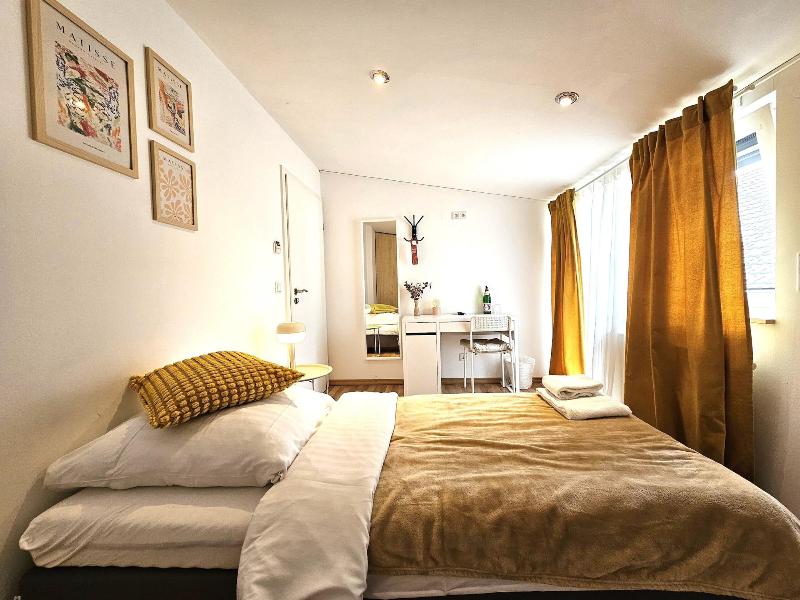 Airport Messe Hotel image