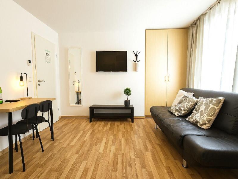 Airport Messe Hotel image