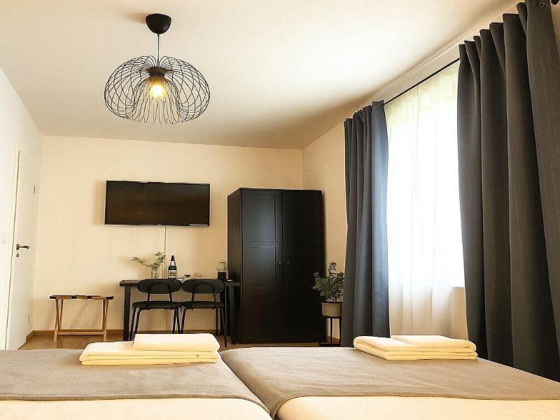 Airport Messe Hotel image