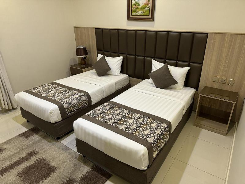 Primotel Suites Al Salamah image