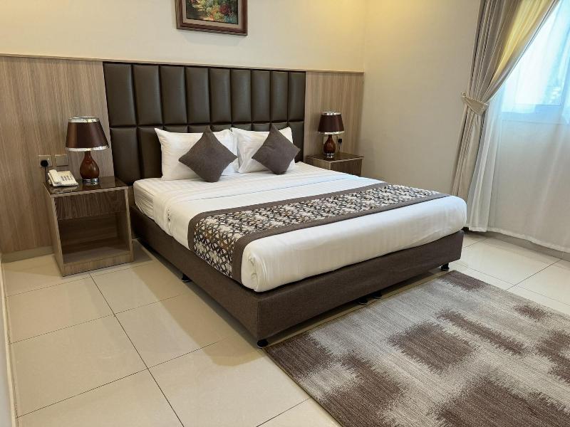 Primotel Suites Al Salamah image