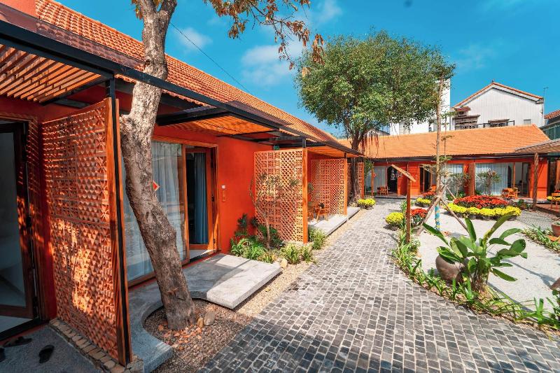 Truong Phu House