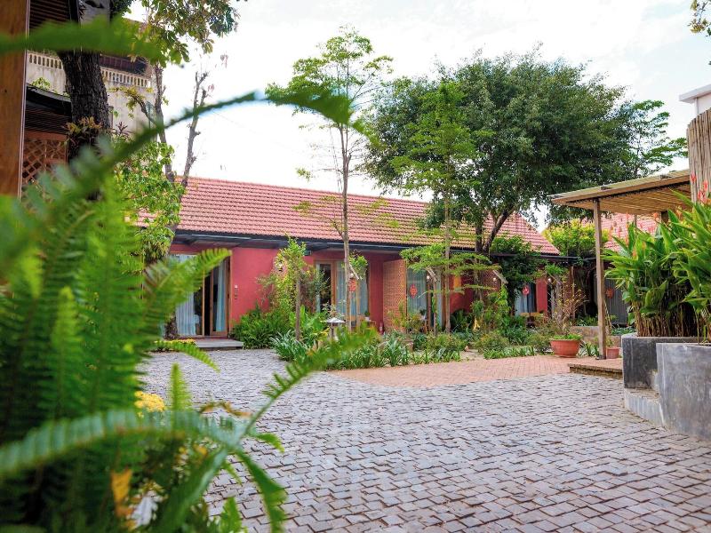 Truong Phu House