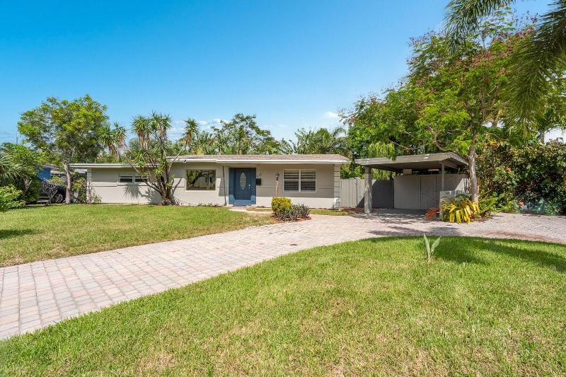 Will S Off Wilton Drive Pool Villa By Opus image