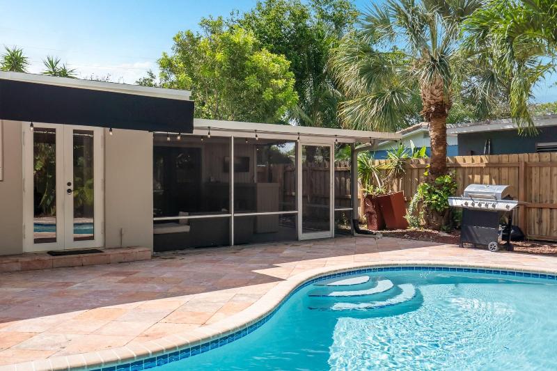 Will S Off Wilton Drive Pool Villa By Opus image