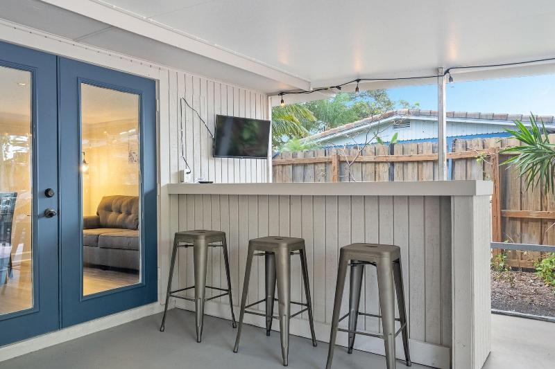 Will S Off Wilton Drive Pool Villa By Opus image