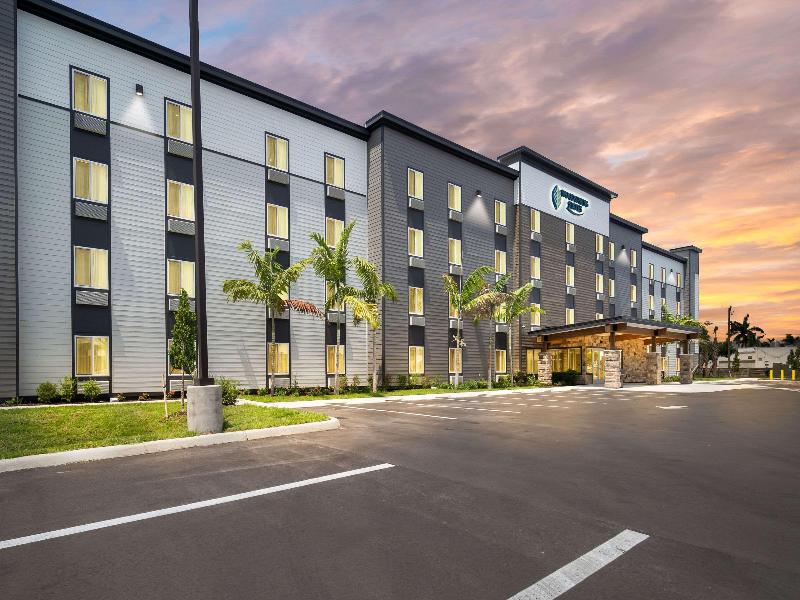 Woodspring Suites Fort Myers Cape Coral image