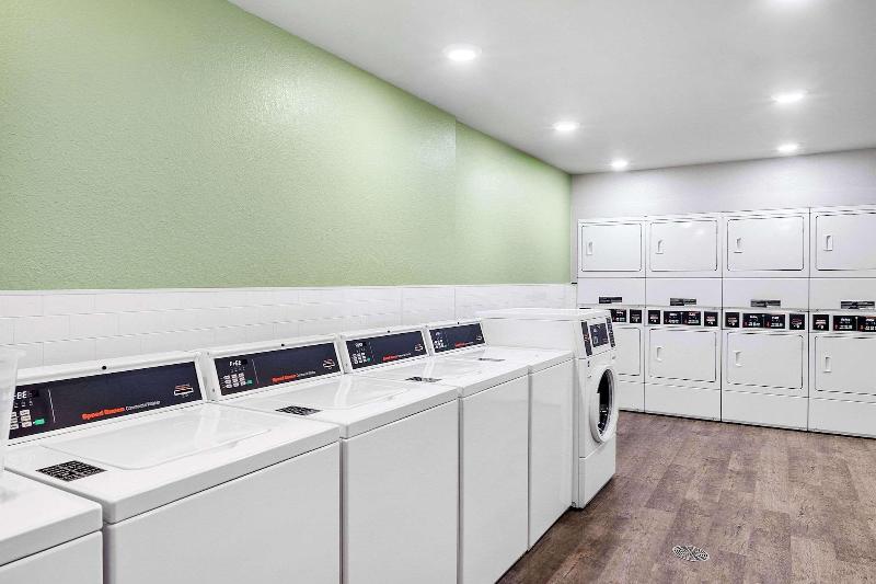 Woodspring Suites Fort Myers Cape Coral image