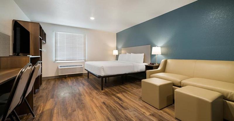 Woodspring Suites Fort Myers Cape Coral image