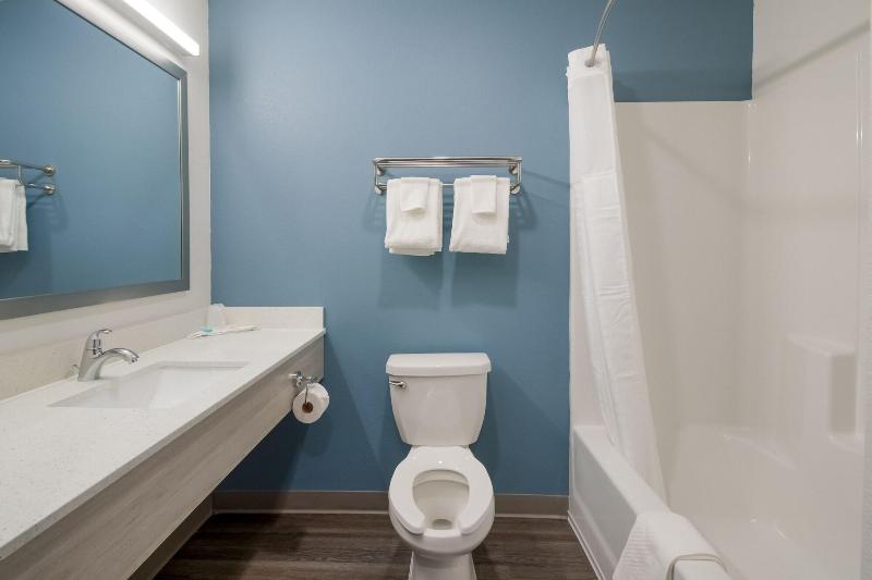 Woodspring Suites Fort Myers Cape Coral image