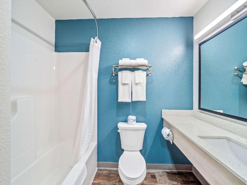 Woodspring Suites Fort Myers Cape Coral image