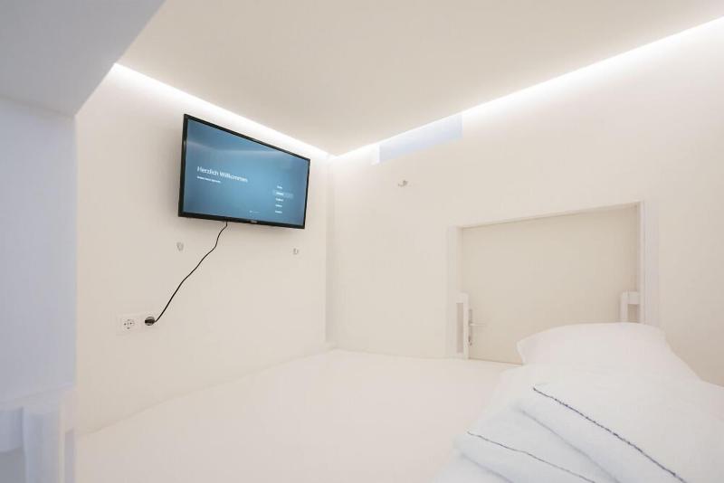 Robin Wood Apartment image