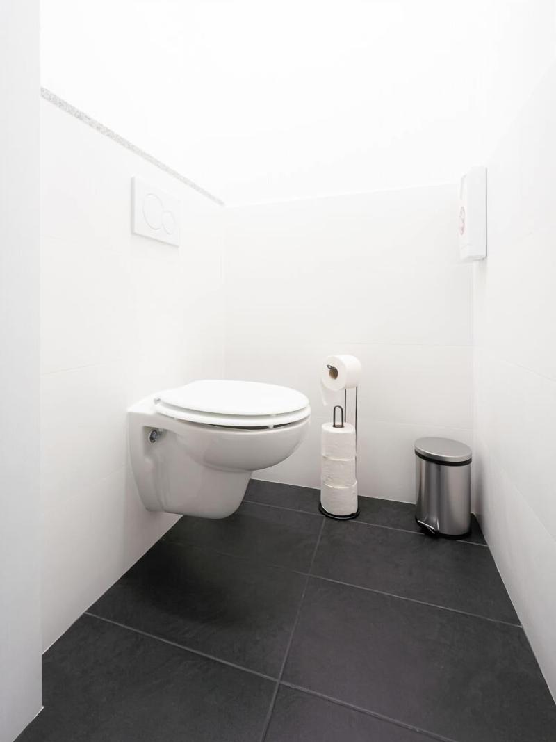 Robin Wood Apartment image