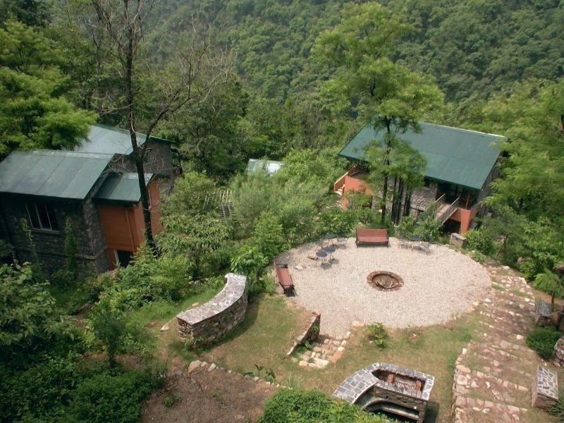 Neemranaa ™s Glasshouse On The Ganges image
