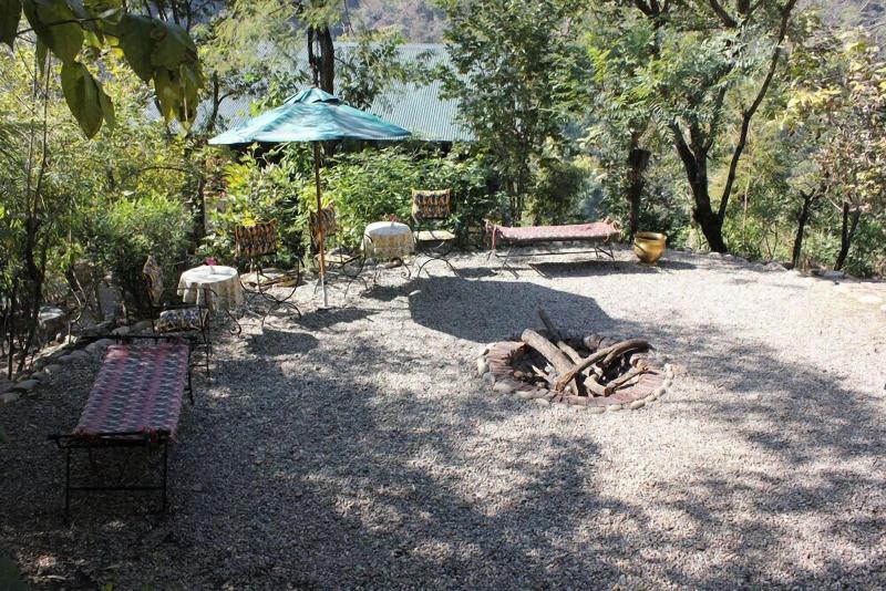 Neemranaa ™s Glasshouse On The Ganges image