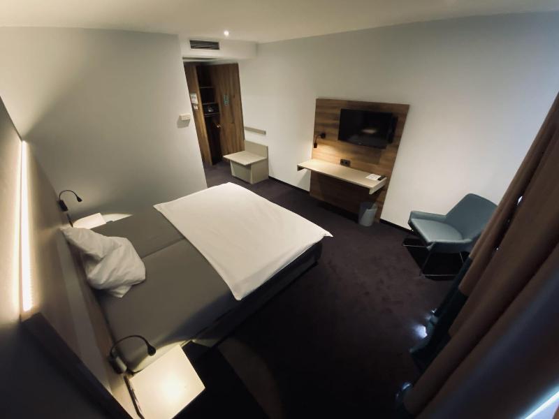 Airea Hotel image
