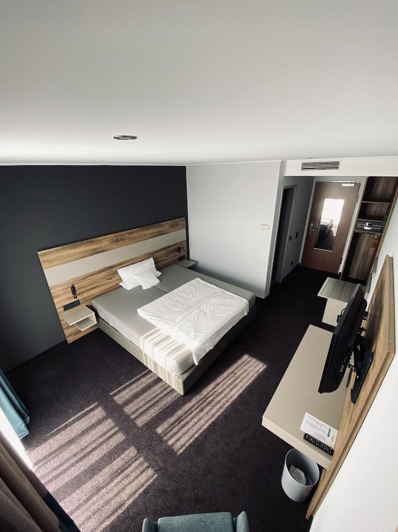 Airea Hotel image