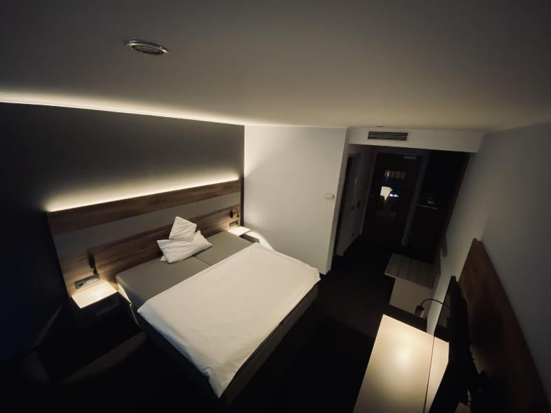 Airea Hotel image